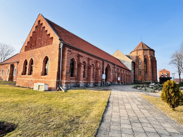 Dom Sprzedaż Bierzwnik