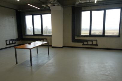 Lokal Wynajem Dołuje